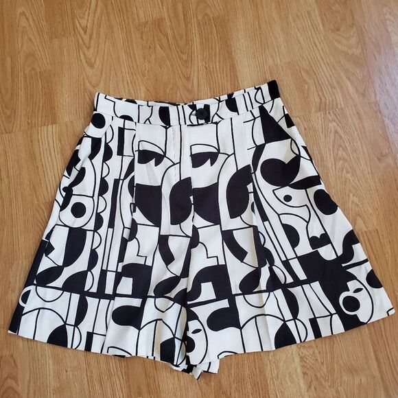 NEW! Marella Printed Trouser Shorts size 8 in Black/White - Picture 5 of 16